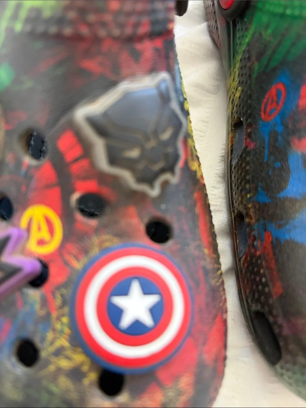 CROCS C 13 Avenger Multi-Color Marvel Clog Sandals. 8 Jibbitts and Logo Brand.